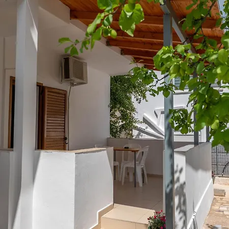 Pensionat Tre Motrat *