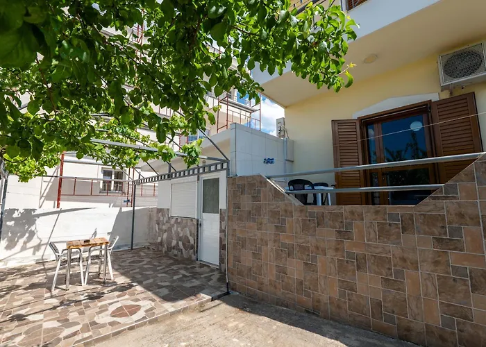 Pensjonat Tre Motrat *