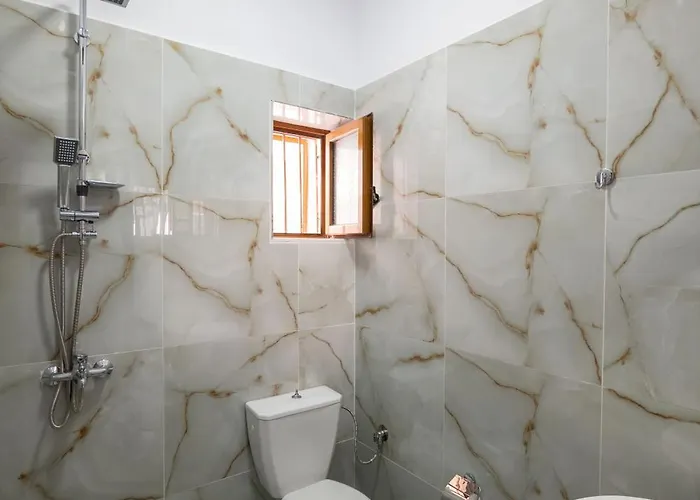 Tre Motrat Pensjonat *