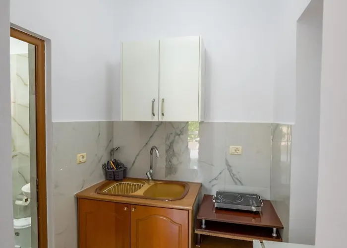 Tre Motrat Pensjonat Ksamil