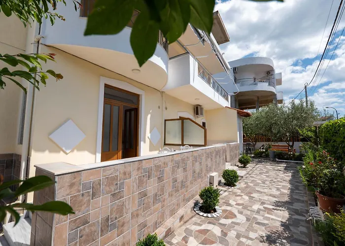 Tre Motrat Pensjonat *