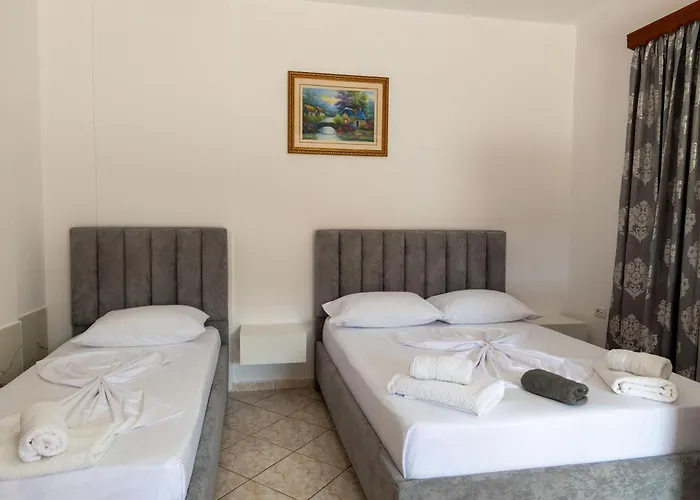 Tre Motrat Pensjonat Ksamil