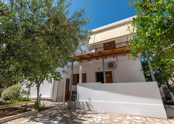 Tre Motrat Pensjonat *