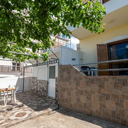 בית הארחה Tre Motrat *