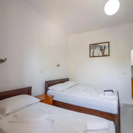 בית הארחה Tre Motrat