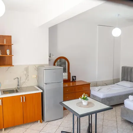 Tre Motrat Guest house